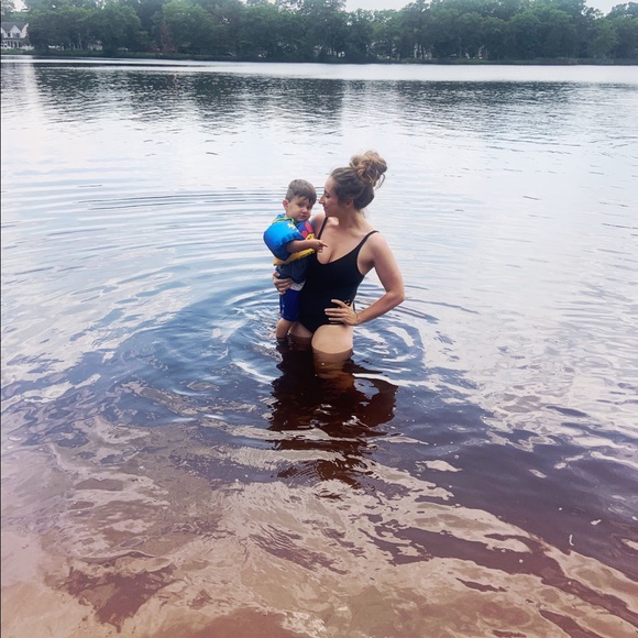 Meet Your Posher, Allison - Picture 6 of 16